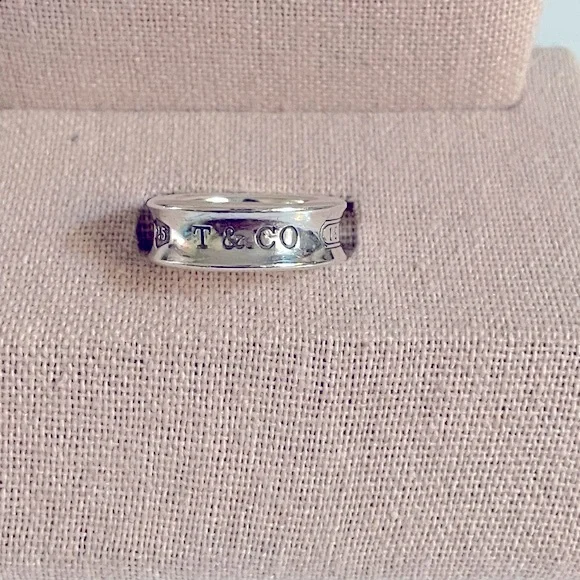 ❗️SOLD❗️Tiffany & Co. 1837 band - Picture 2 of 3